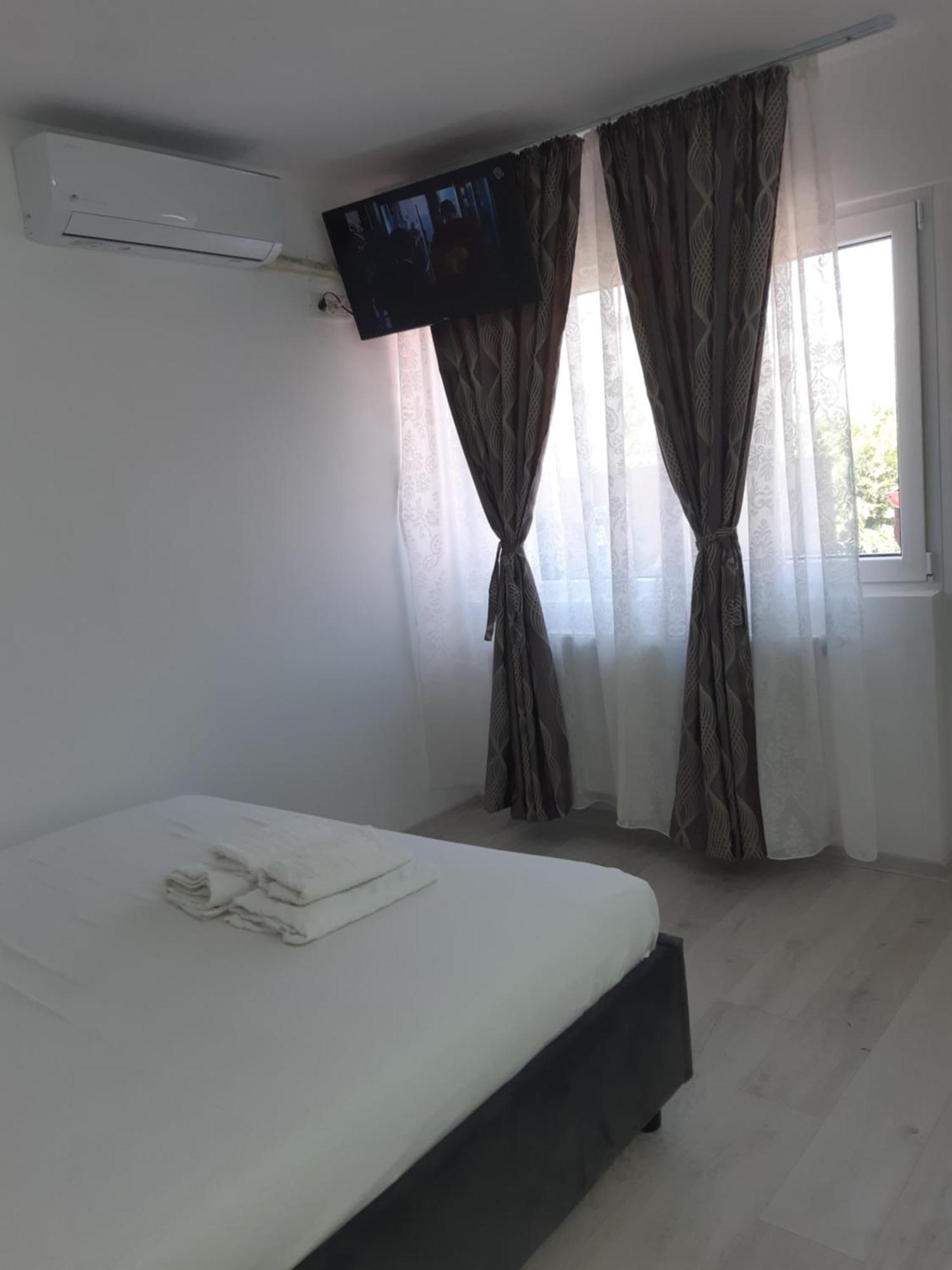 Casa Silvia Apartment Констанца Екстериор снимка